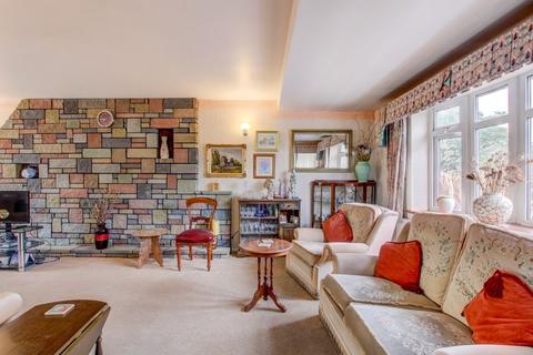 69 Bromsgrove Road, Studley, B80 7PE