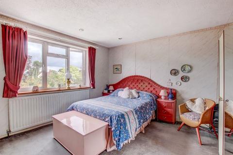 69 Bromsgrove Road, Studley, B80 7PE