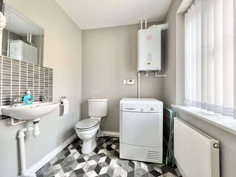 Cloakroom / Utility