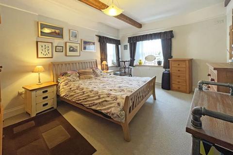 12 Fore Street, Ide, Exeter, EX2 9RQ