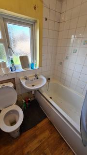 4 bedroom end of terrace house to rent, Gerard Avenue, Coventry, CV4