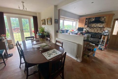 19 Irnham Road, Sutton Coldfield, B74 2TN