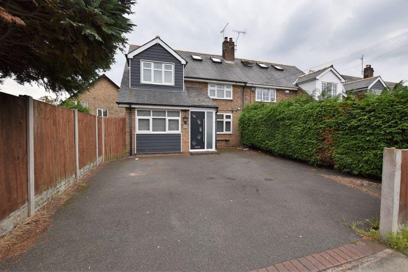 Manor drive, Upton 4 bed semidetached house £375,000