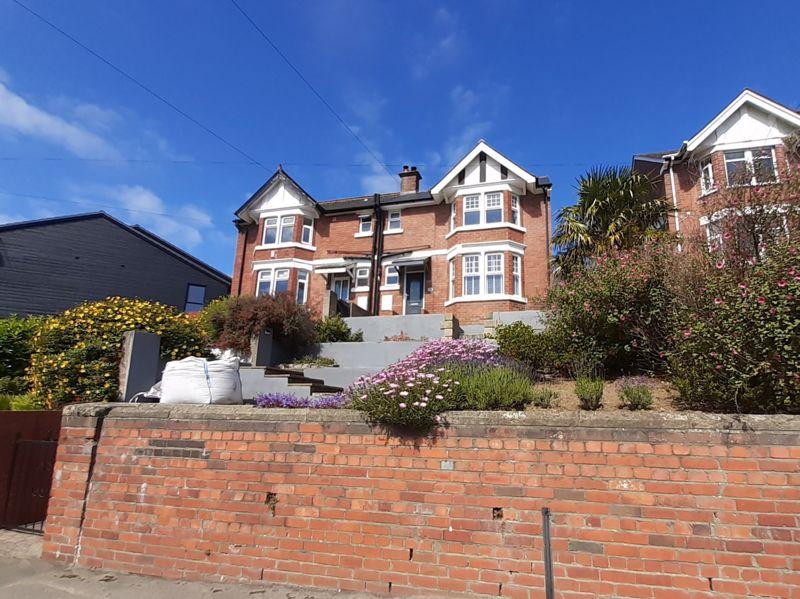 St. Pauls Avenue, Barry 3 bed semidetached house £295,000