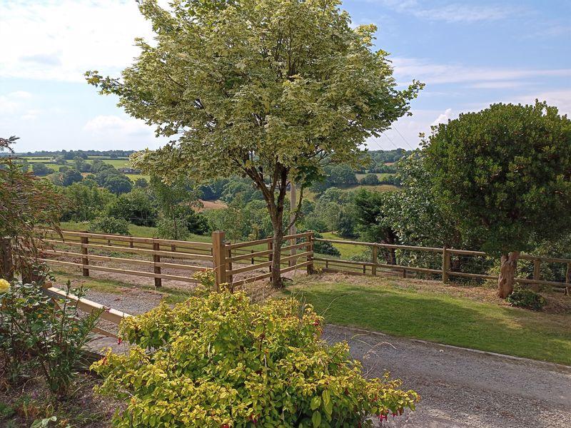 Llwyndafydd Rd, Llwyndafydd 4 bed detached house £450,000
