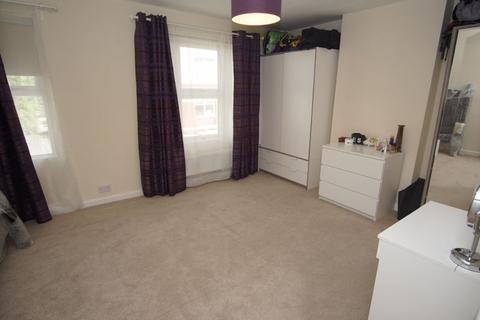 160 Bristol Road, Gloucester, GL1 5SR