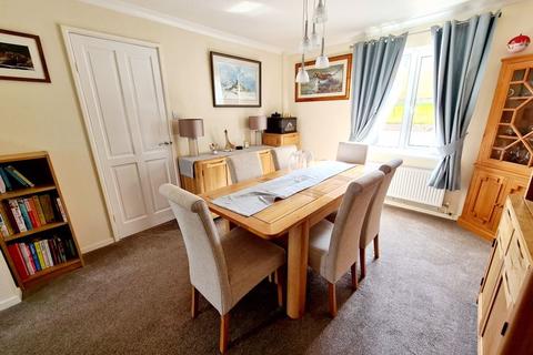 25 Beech Road, Callington, PL17 7JA