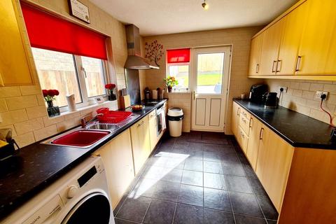 25 Beech Road, Callington, PL17 7JA