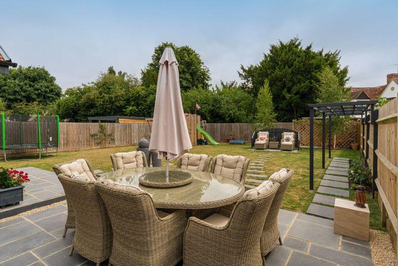 Patio & garden