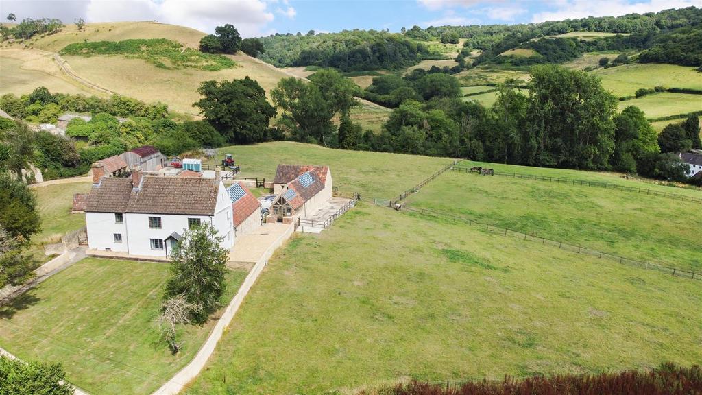 Coombe, WottonUnderEdge 5 bed country house £1,500,000