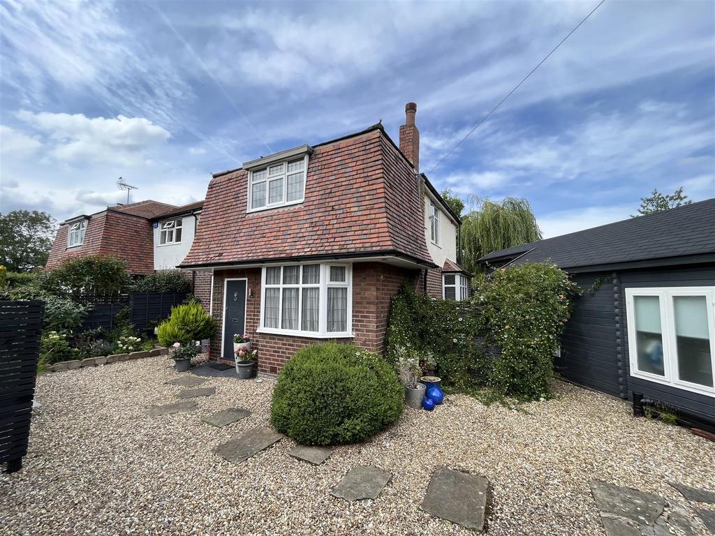 Wilford Avenue, Sale 3 bed semidetached house £695,000