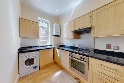 2 bedroom flat for sale - Earls Avenue, Folkestone