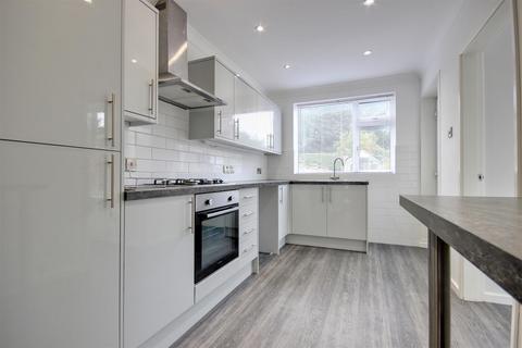 2 The Spinney, Cottingham, HU16 5AU
