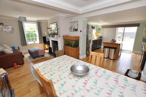 Llwyn-ty-gwyn Spring Gardens, Whitland, SA34 0HR