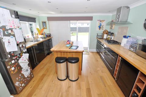 Llwyn-ty-gwyn Spring Gardens, Whitland, SA34 0HR