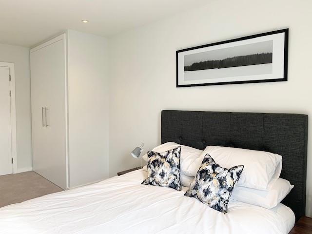 Master Bedroom i.jpg