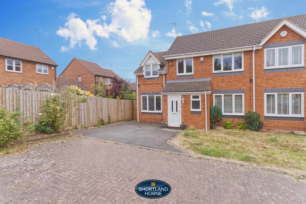 Otters Rest, Sydenham, Leamington Spa 4 bed semidetached house for