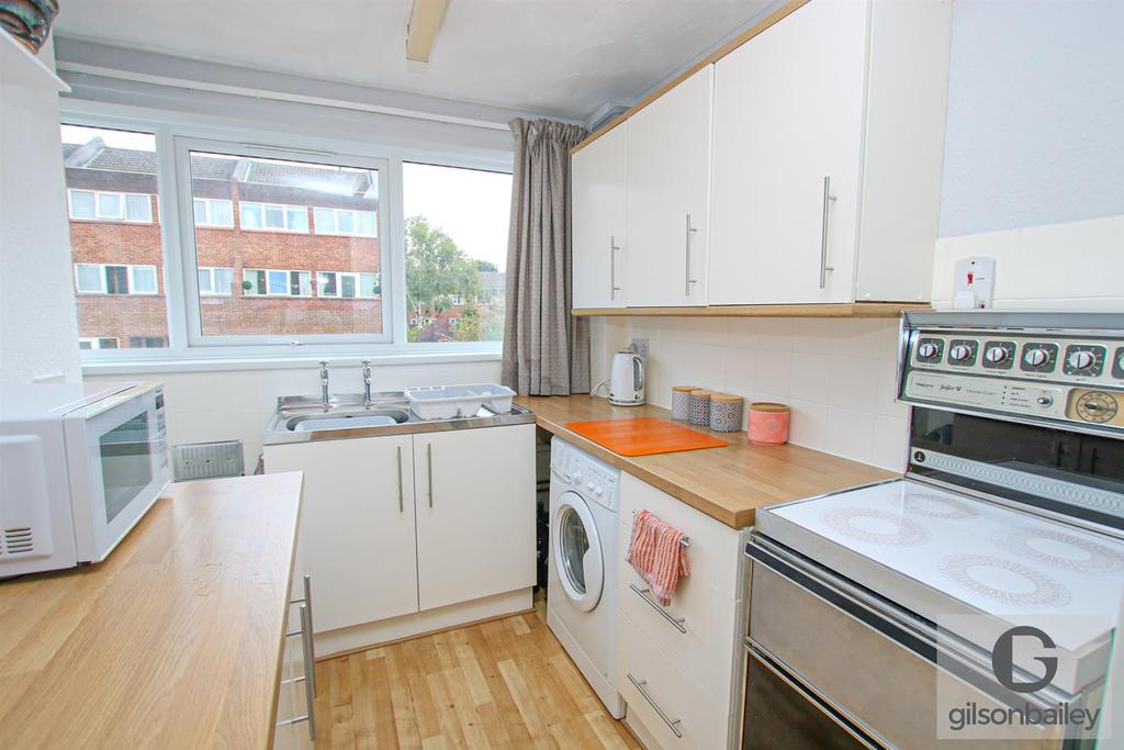 Templemere, Norwich 2 bed flat for sale £140,000