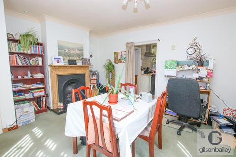 2 Brimbelow Road, Hoveton, Norwich, NR12 8UJ