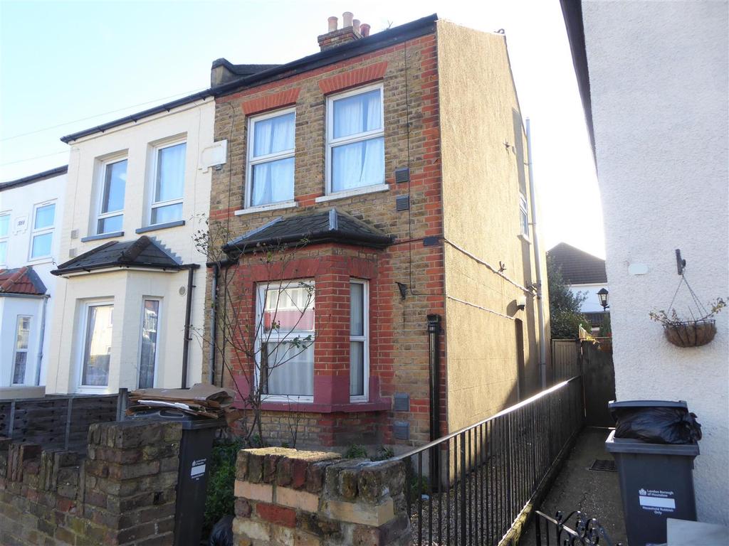 Grove Road, Hounslow 3 bed semidetached house £475,000