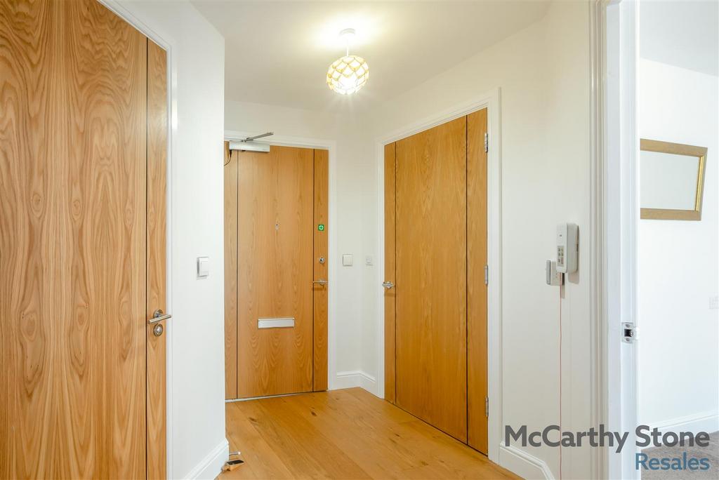 8657589-interior19.jpg