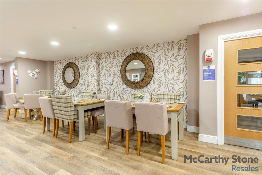 8657589-interior04.jpg
