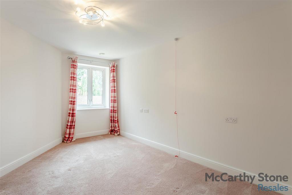 8657589-interior14.jpg