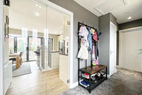 16 Bourne Walk, Staincross, Barnsley, S75 6JQ