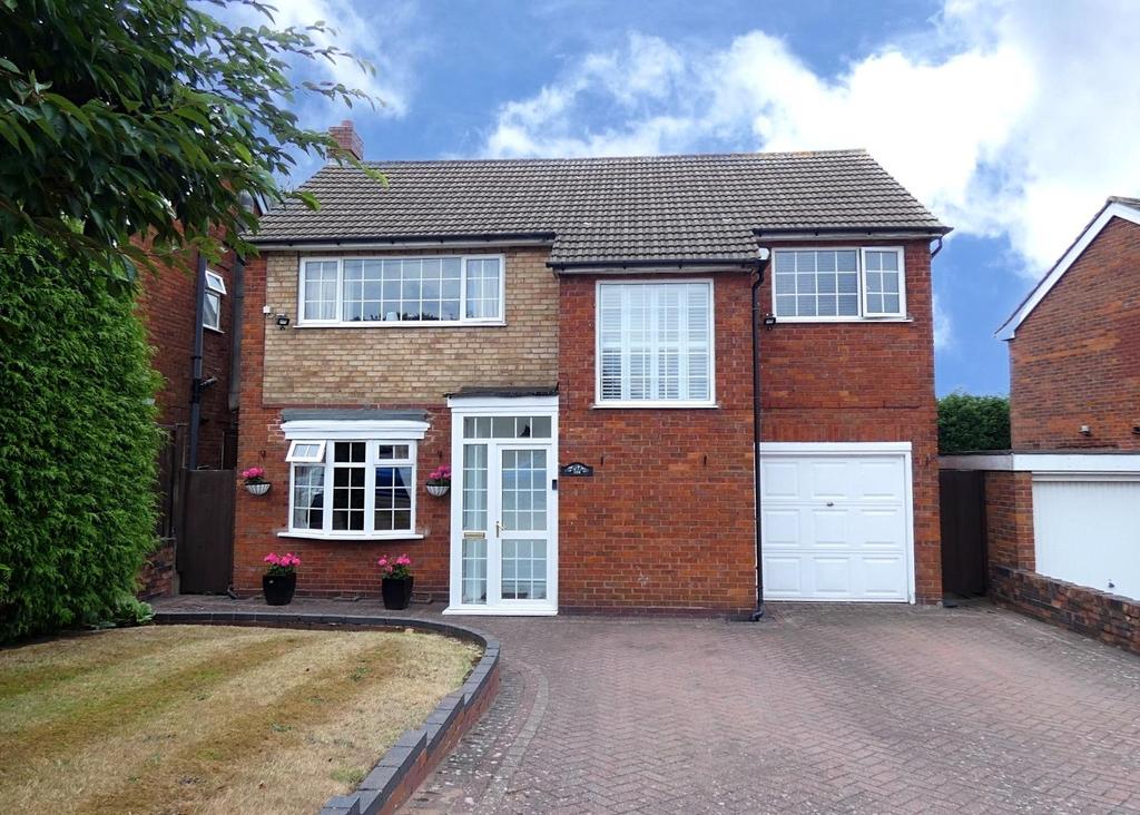 Hundred Acre Road, Streetly, Sutton Coldfield 3 bed detached house £