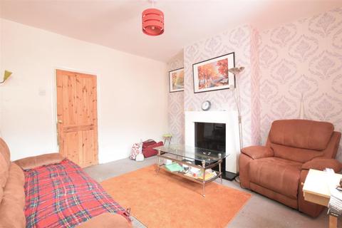 2 bedroom end of terrace house for sale - Gordon Street, Barnsley