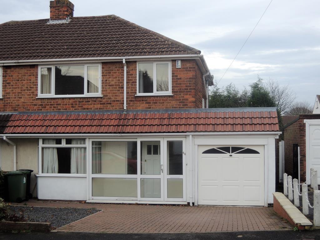 Cherrywood Road, Streetly, B74 3RU 3 bed semidetached house £1,200