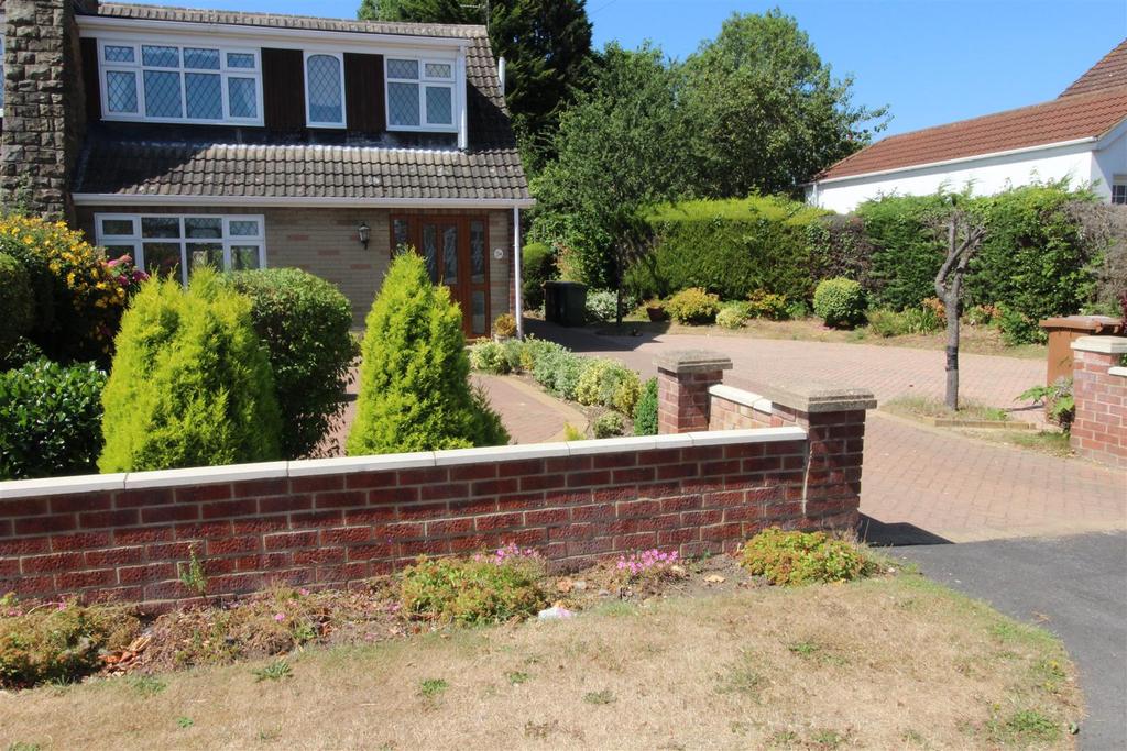 Louth Road, Grimsby, N.E. Lincs, DN33 2HY 2 bed semidetached house for