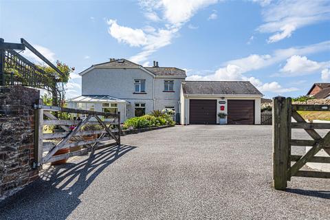 Trevarron Barrack Lane, Truro, TR1 2DS