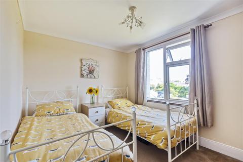 Trevarron Barrack Lane, Truro, TR1 2DS