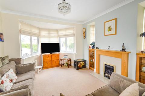 218 Beverley Road, Kirk Ella, Hull, HU10 7HE
