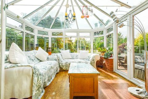 218 Beverley Road, Kirk Ella, Hull, HU10 7HE