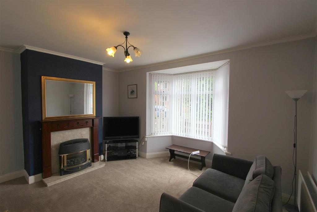 The Leas, Darlington 2 bed semidetached house £625 pcm (£144 pw)