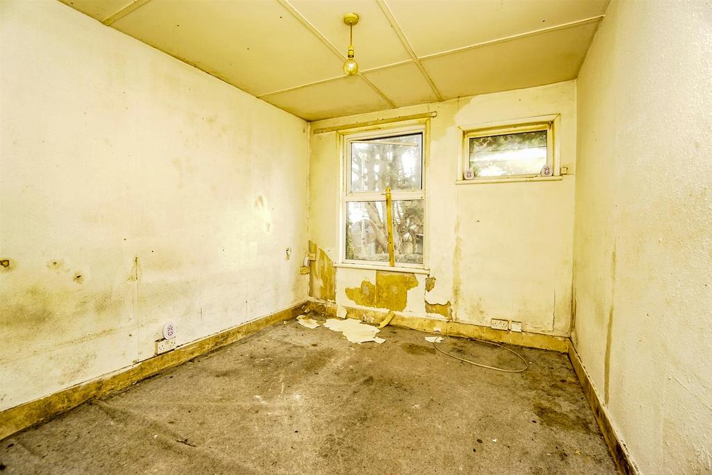Shepherd Street, St. LeonardsOnSea 2 bed cottage for sale £210,000