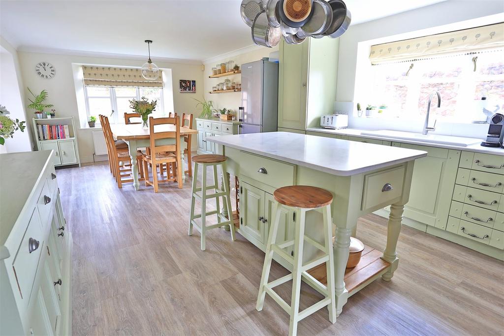 Seavington, Ilminster 4 bed house £599,950