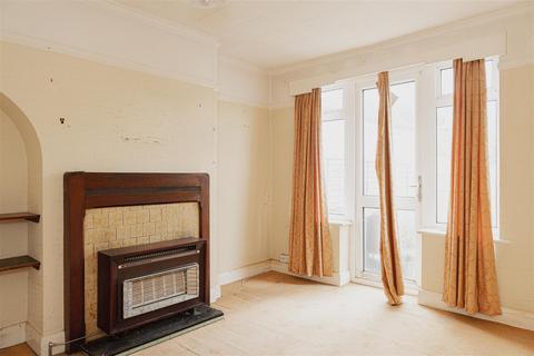 64 Sandcross Lane, Reigate, RH2 8EY
