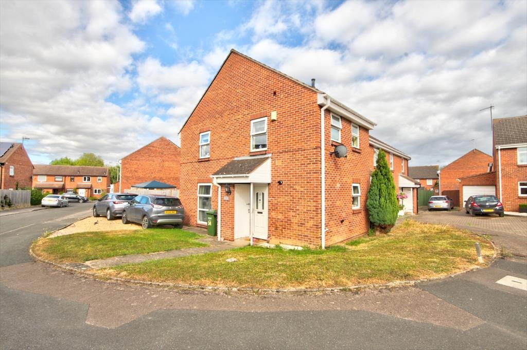 Ash Grove Evesham 2 bed semidetached house £210,000