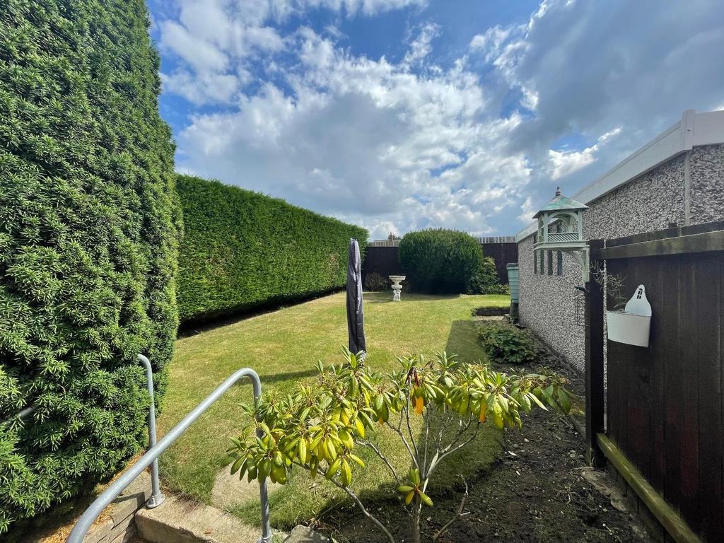 Mowbray Road, Fens, Hartlepool 2 bed semidetached bungalow for sale
