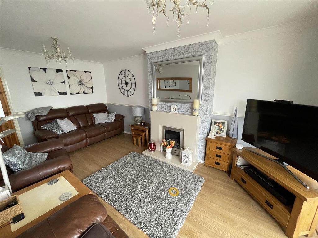Tysoe Hill, Glenfield, Leicester 3 bed semidetached house £299,950