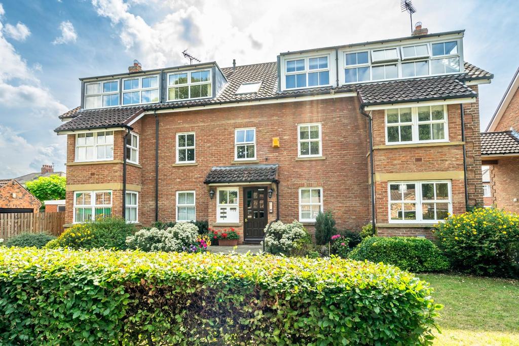 Lakeside Court, Mayfield Grove, York 2 bed apartment for sale £230,000