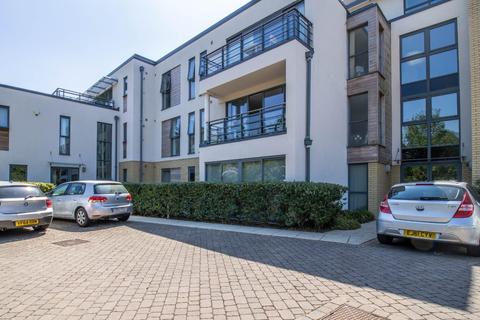 2 bedroom apartment for sale - Churchill Court, Madingley Road, Cambridge