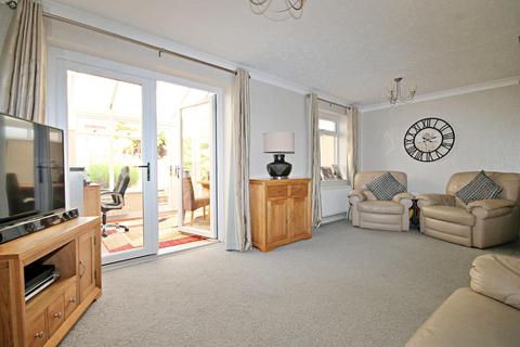 29 Felstead Close, Dosthill, Tamworth, B77 1QD