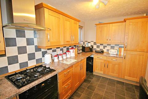 29 Felstead Close, Dosthill, Tamworth, B77 1QD