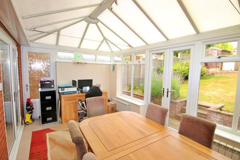 29 Felstead Close, Dosthill, Tamworth, B77 1QD