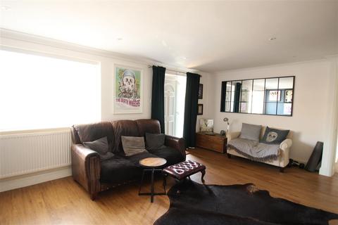 2 bedroom apartment for sale - Sutton Field, Whitehill