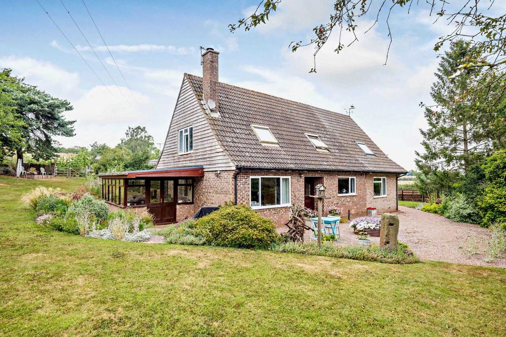 Hoarwithy, Hereford 3 bed detached house for sale £695,000